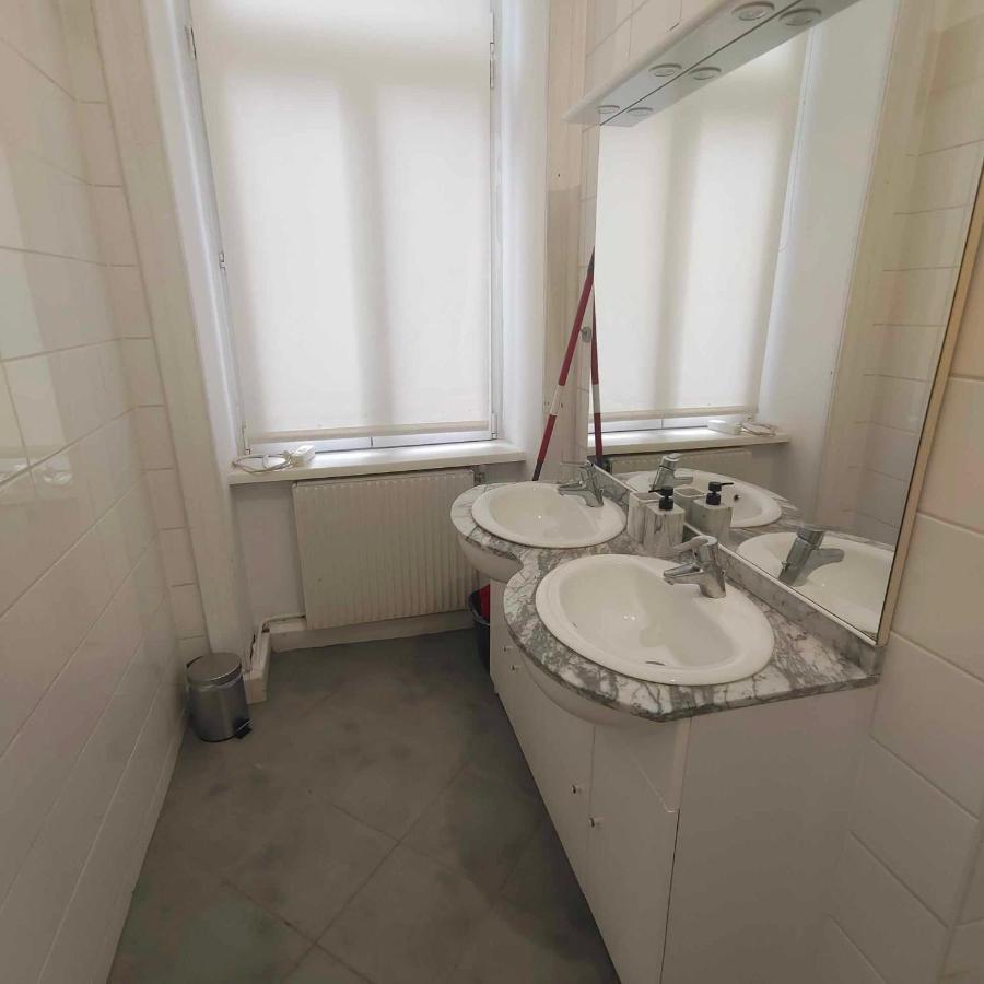 Large 4 Room Apartment In The Center Of ウィーン エクステリア 写真